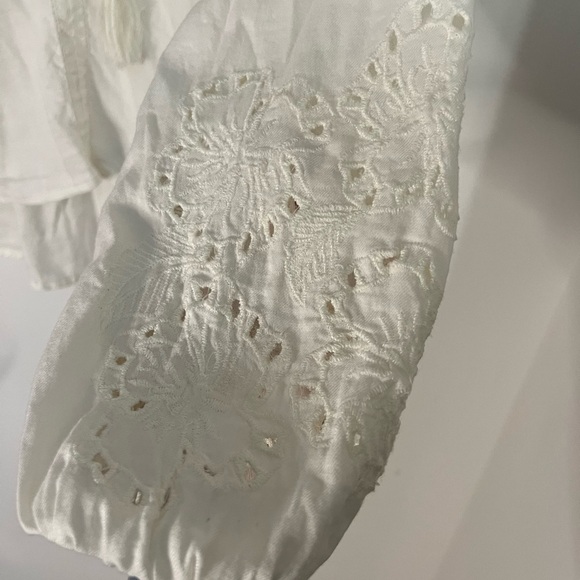 H & M White Bohemian Peasant Blouse - Picture 3 of 5